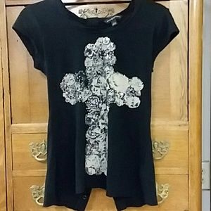 Rock and Republic T shirt.